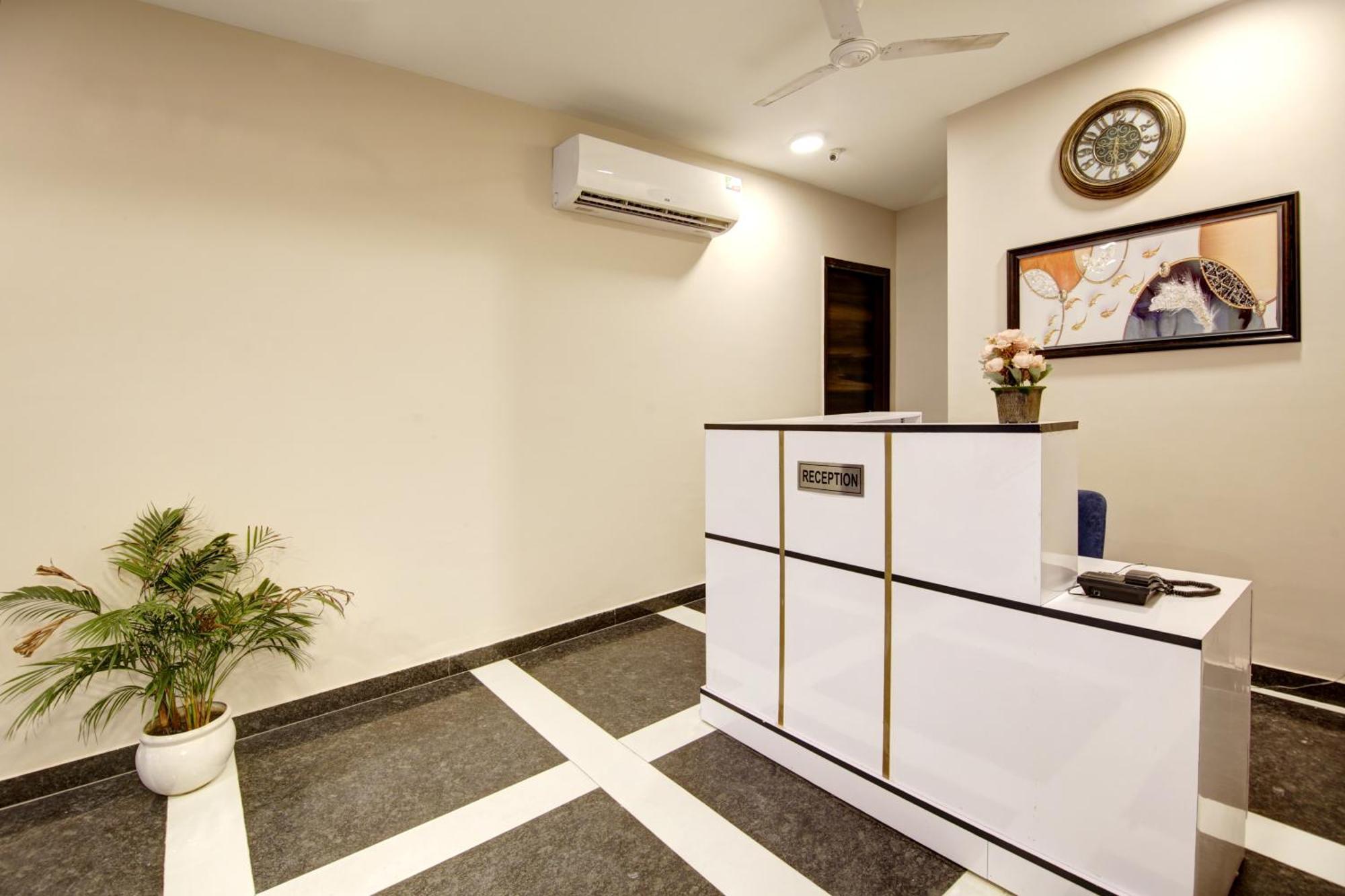 Limewood Stay - Fortis Hospital Gurgaon Dış mekan fotoğraf