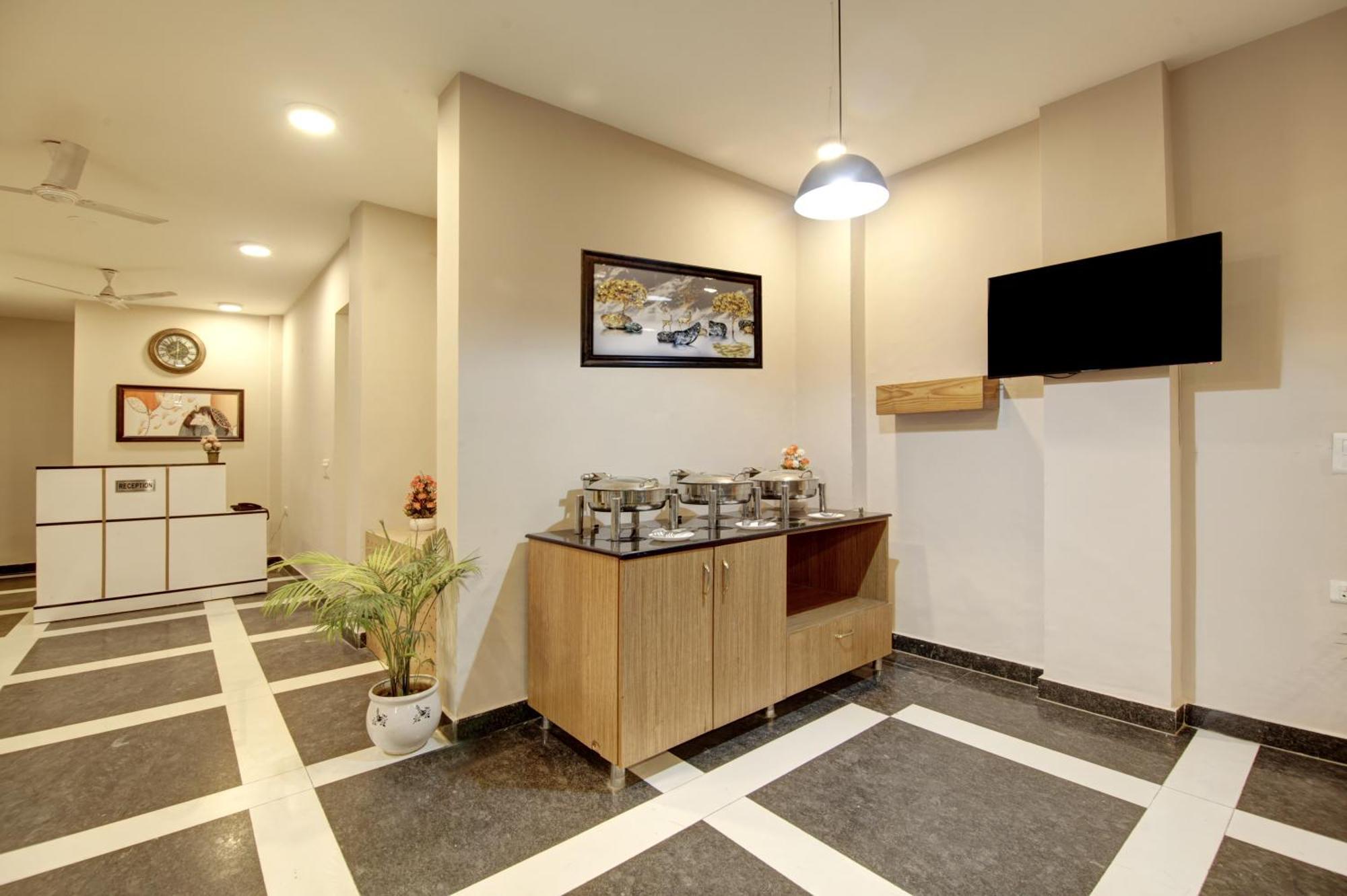Limewood Stay - Fortis Hospital Gurgaon Dış mekan fotoğraf