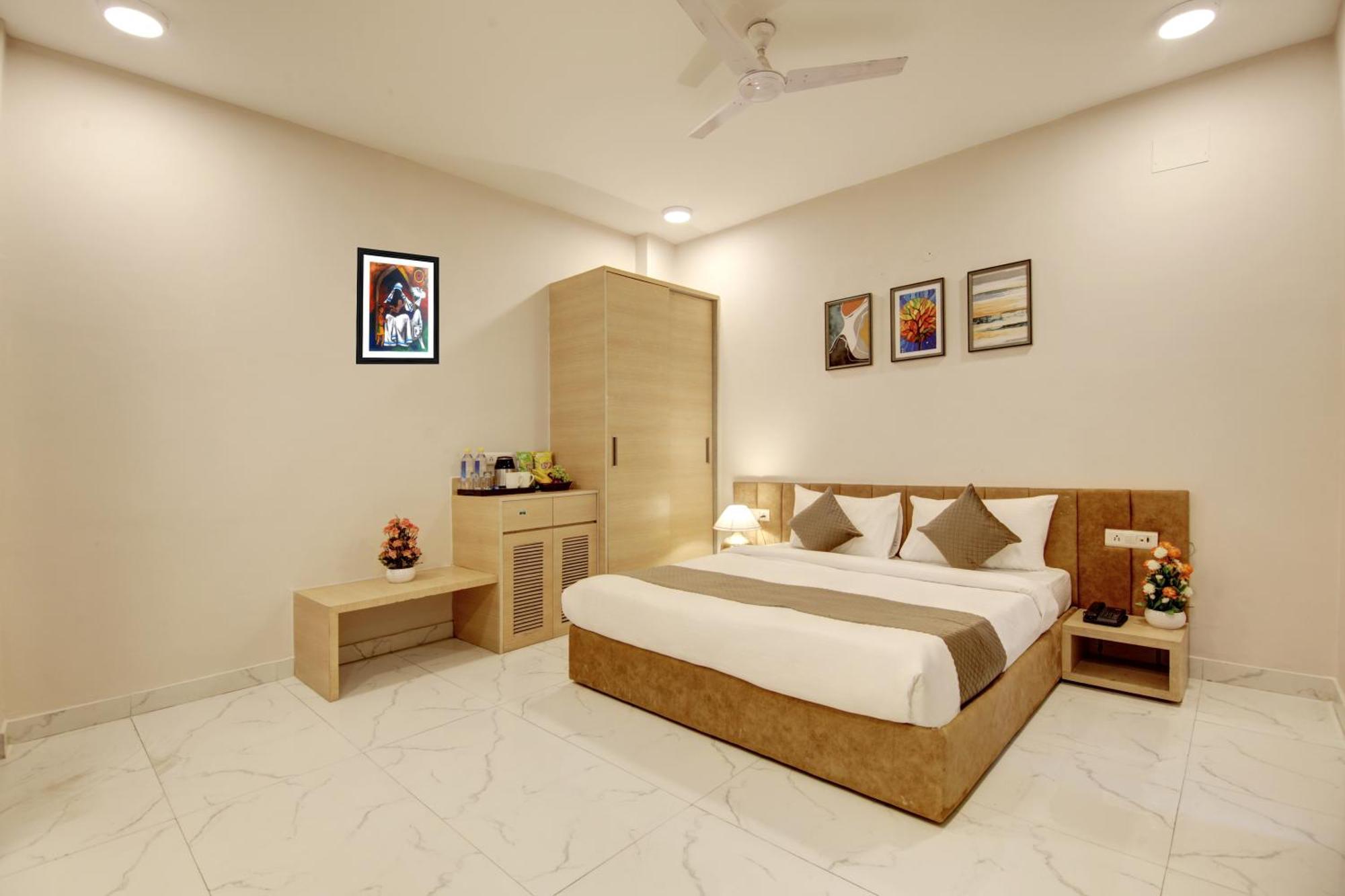 Limewood Stay - Fortis Hospital Gurgaon Dış mekan fotoğraf
